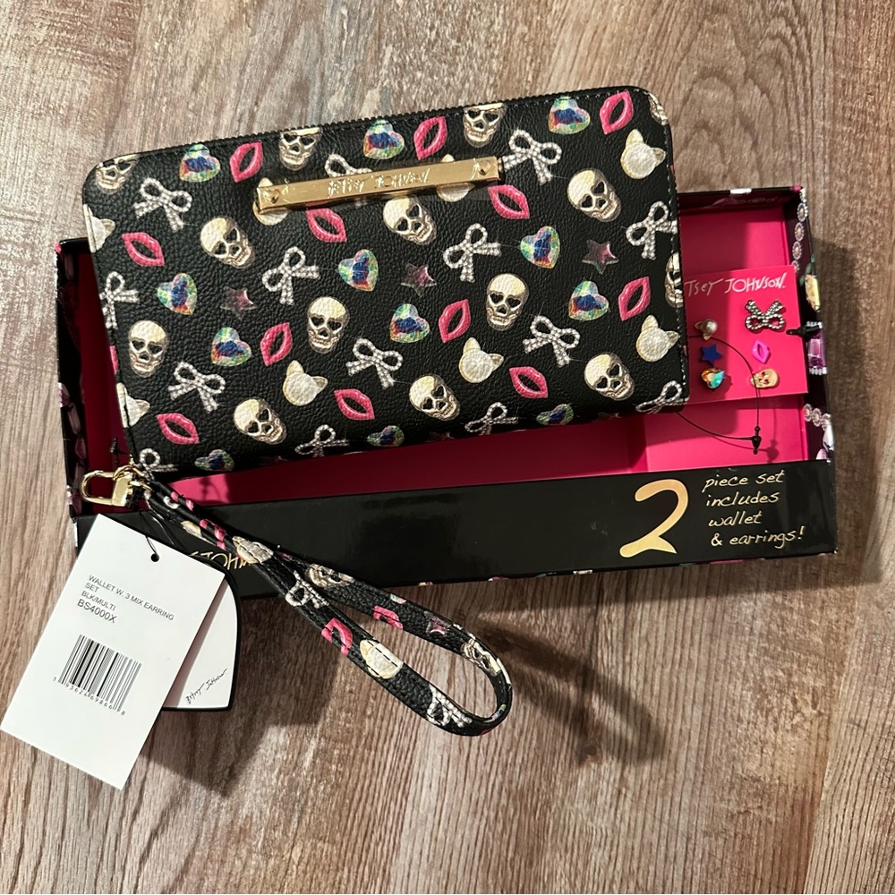 Betsey Johnson Wallet with 3 Mix Earrings Set